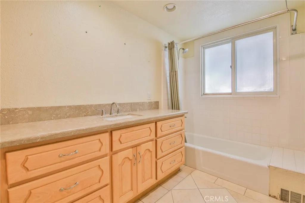 1707 Nabal, La Habra Heights, California 90631 home-pic-41