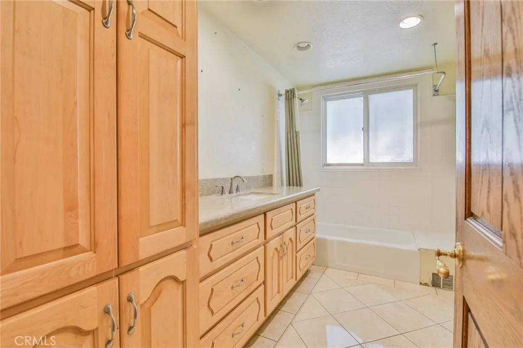 1707 Nabal, La Habra Heights, California 90631 home-pic-39