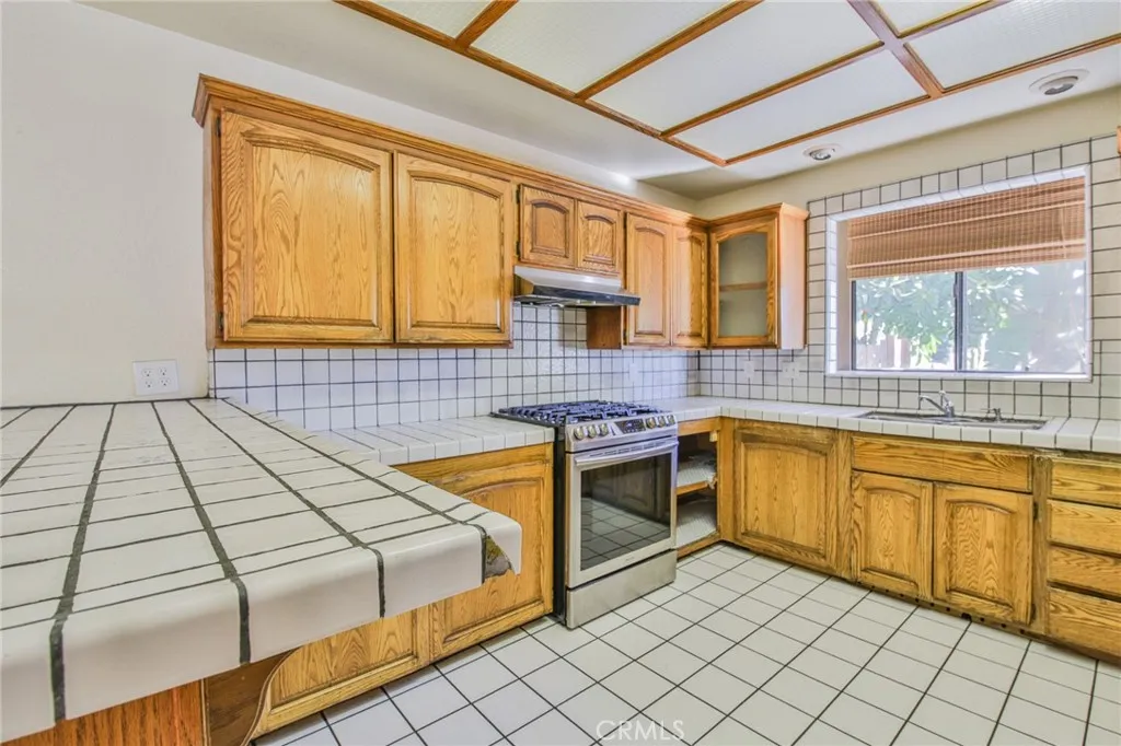 1707 Nabal, La Habra Heights, California 90631 home-pic-25