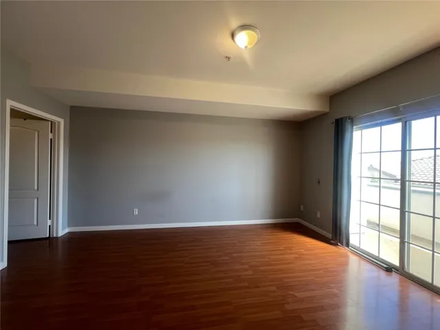 Spacious bedroom with balcony