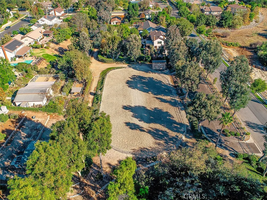 377 Oldstone Court, Simi Valley, California 93065 home-pic-38