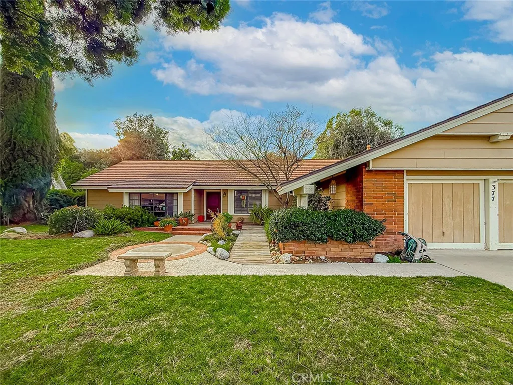 377 Oldstone Court, Simi Valley, California 93065 home-pic-6