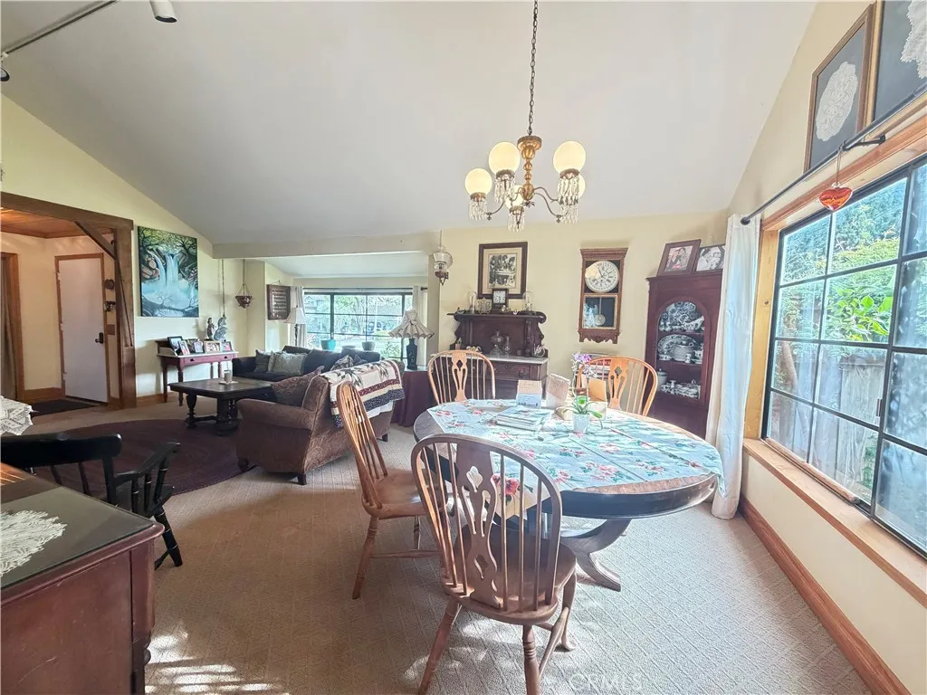 377 Oldstone Court, Simi Valley, California 93065 home-pic-19