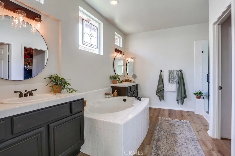 28756 Fall Creek Court, Menifee, California 92584 home-pic-26