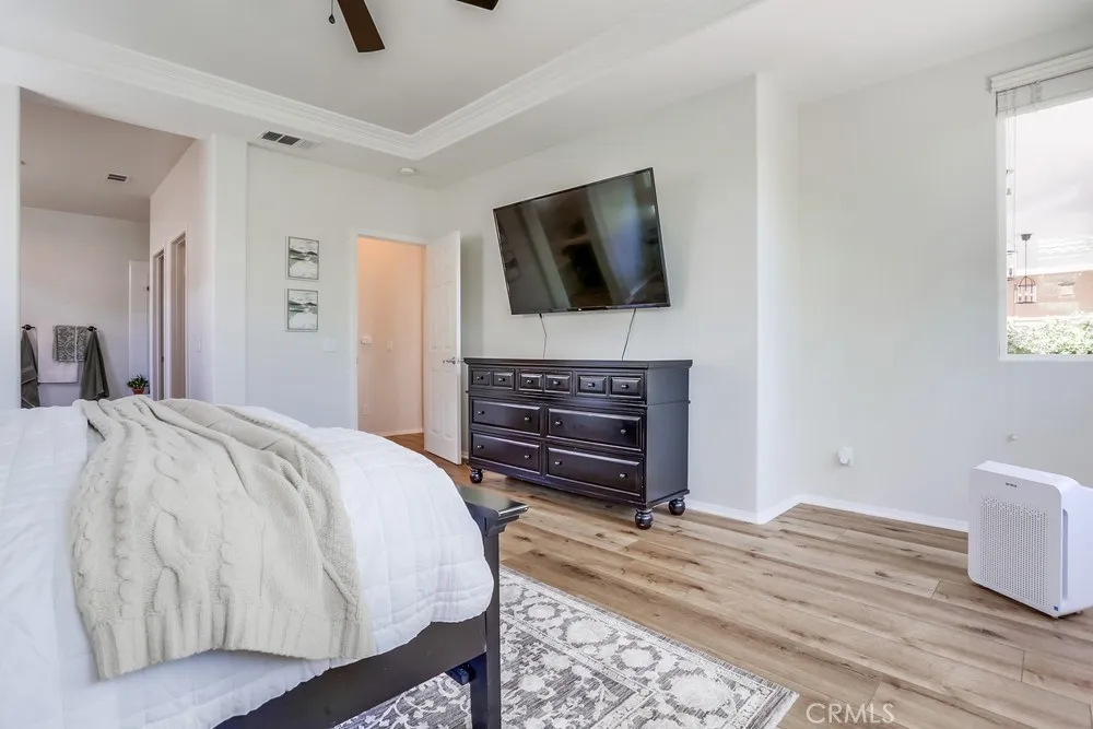 28756 Fall Creek Court, Menifee, California 92584 home-pic-25