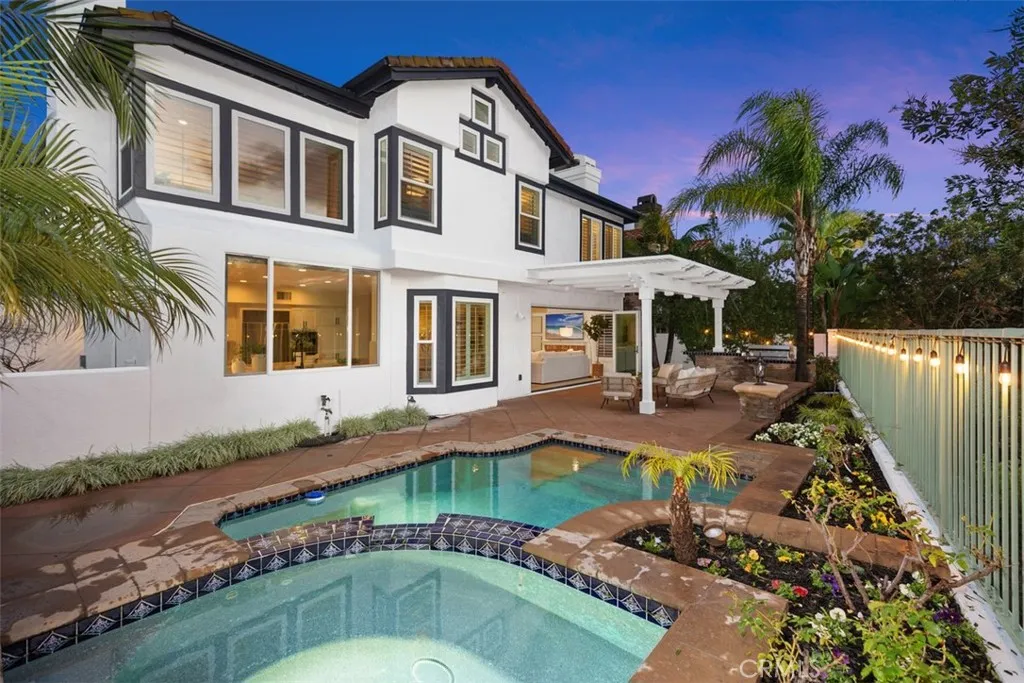 11 Riviera, Trabuco Canyon, California 92679 home-pic-31