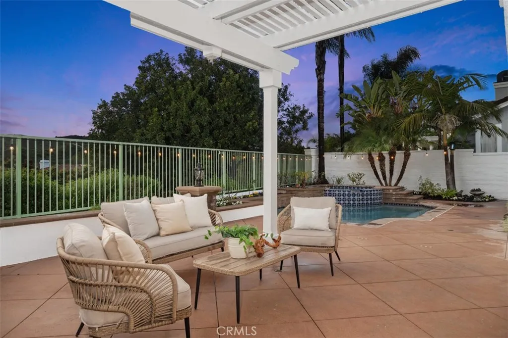11 Riviera, Trabuco Canyon, California 92679 home-pic-29