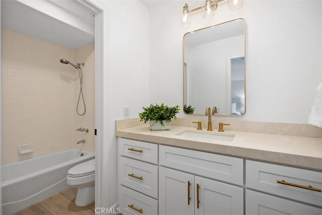11 Riviera, Trabuco Canyon, California 92679 home-pic-24