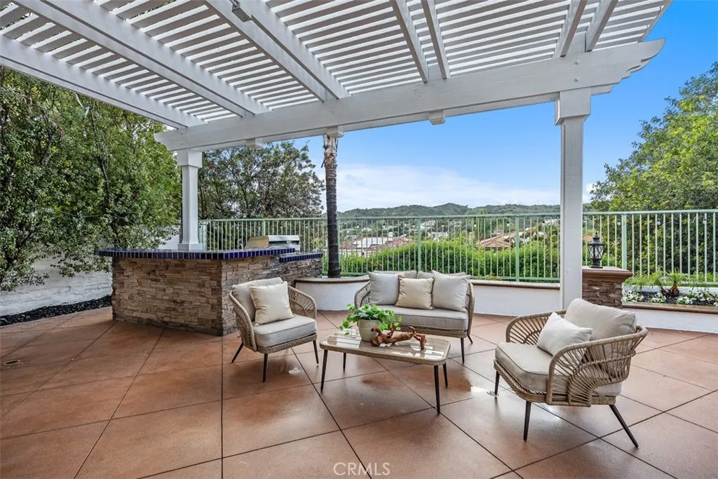 11 Riviera, Trabuco Canyon, California 92679 home-pic-32