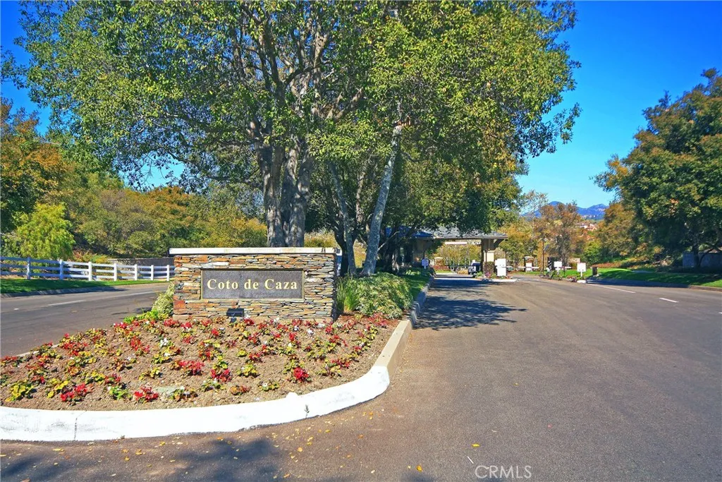 11 Riviera, Trabuco Canyon, California 92679 home-pic-36