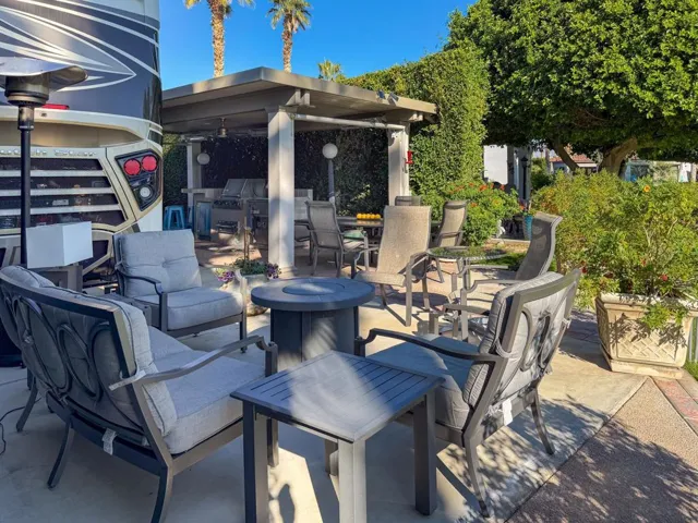 220 rv lot-14