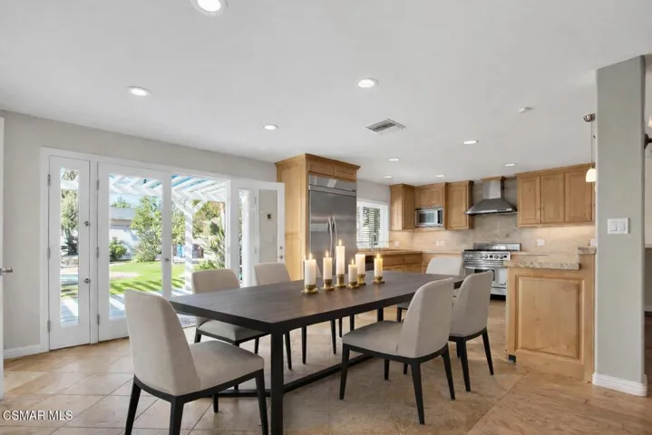 Modern dining area with outdoor view