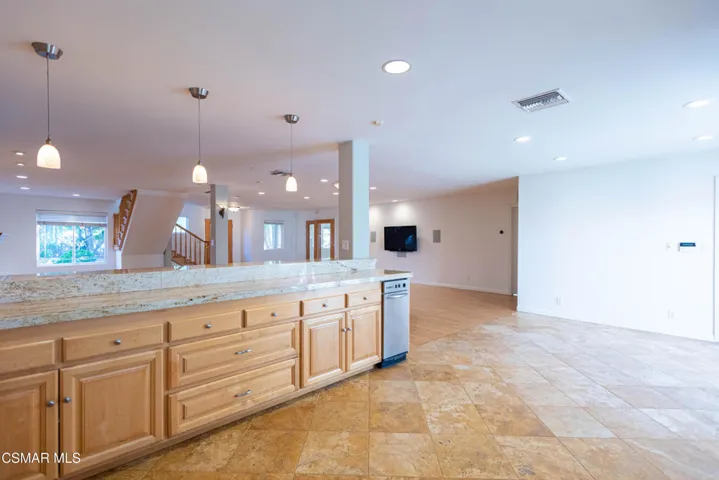 4539MammothAve 20