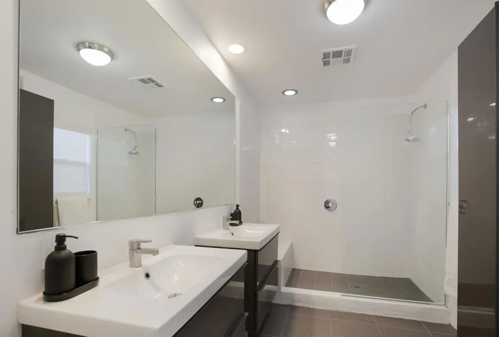 1529 S Calle Palo Fierro, Palm Springs, California 92264 home-pic-17