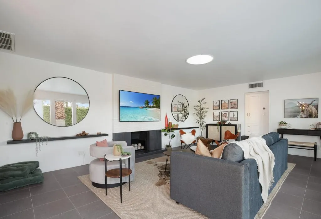 1529 S Calle Palo Fierro, Palm Springs, California 92264 home-pic-8