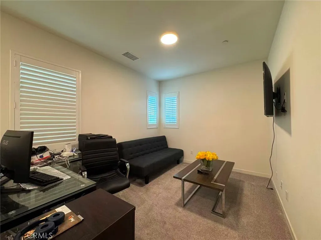 2680 E Penelope Ln, Ontario, California 91762 home-pic-13