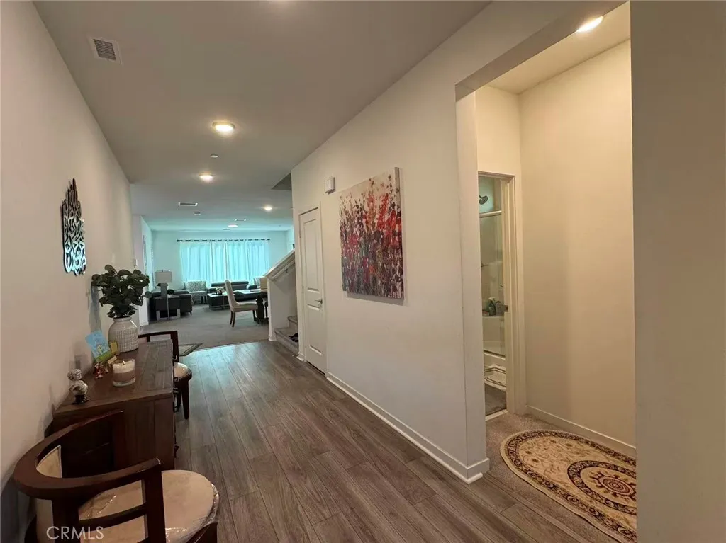 2680 E Penelope Ln, Ontario, California 91762 home-pic-3