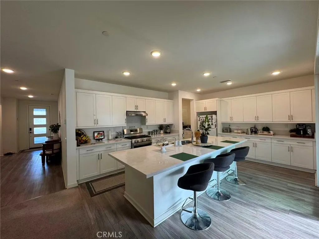 2680 E Penelope Ln, Ontario, California 91762 home-pic-9