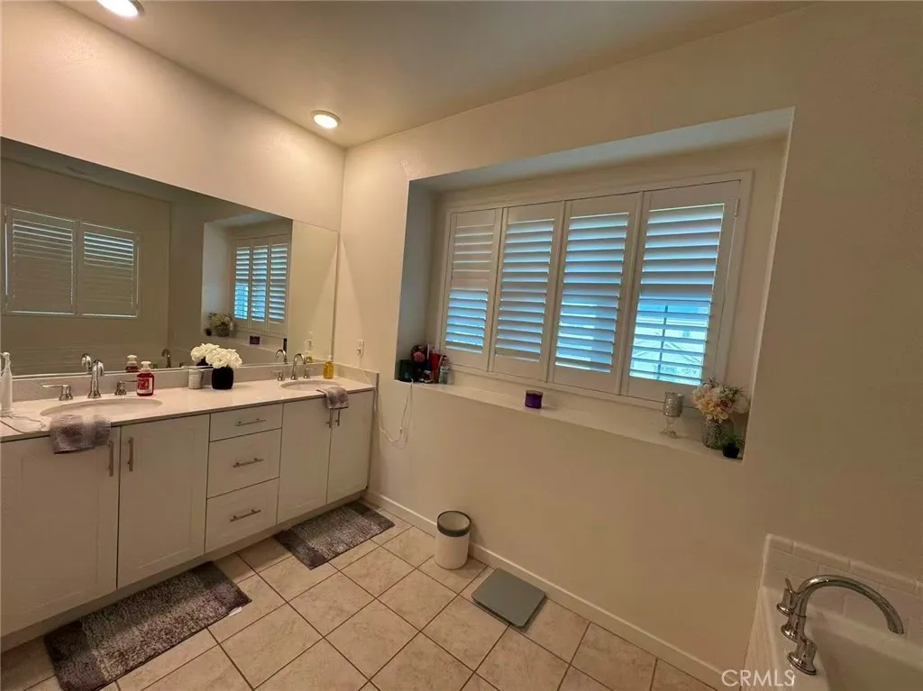 2680 E Penelope Ln, Ontario, California 91762 home-pic-20