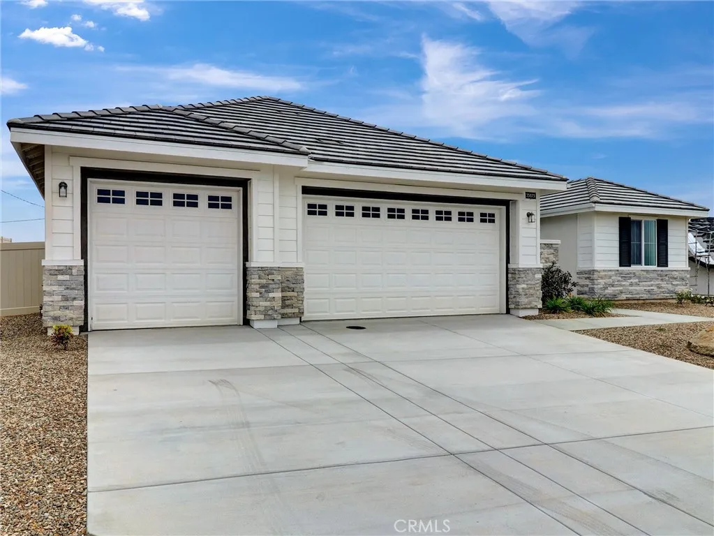 35878 Wildwood Crest Drive, Yucaipa, California 92399 home-pic-1