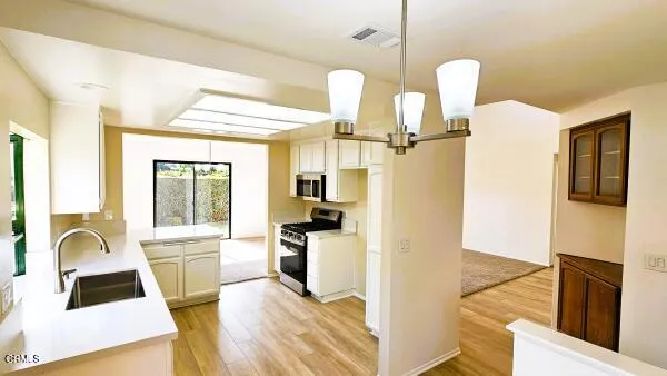1161 Windward Way, Oxnard, California 93035 home-pic-4