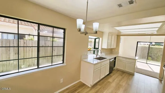 1161 Windward Way, Oxnard, California 93035 home-pic-3