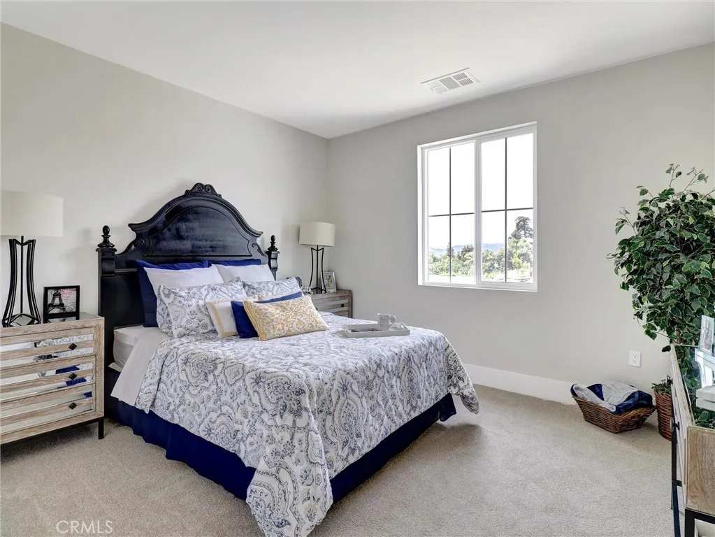 35892 Wildwood Crest Drive, Yucaipa, California 92399 home-pic-9