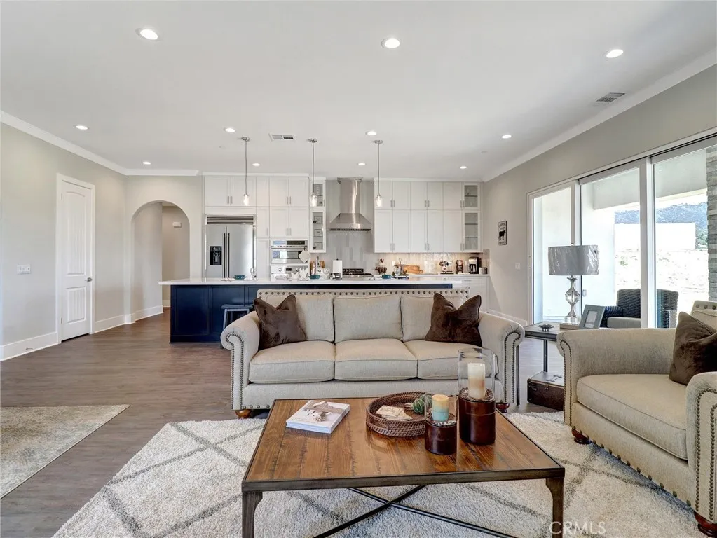 35892 Wildwood Crest Drive, Yucaipa, California 92399 home-pic-10