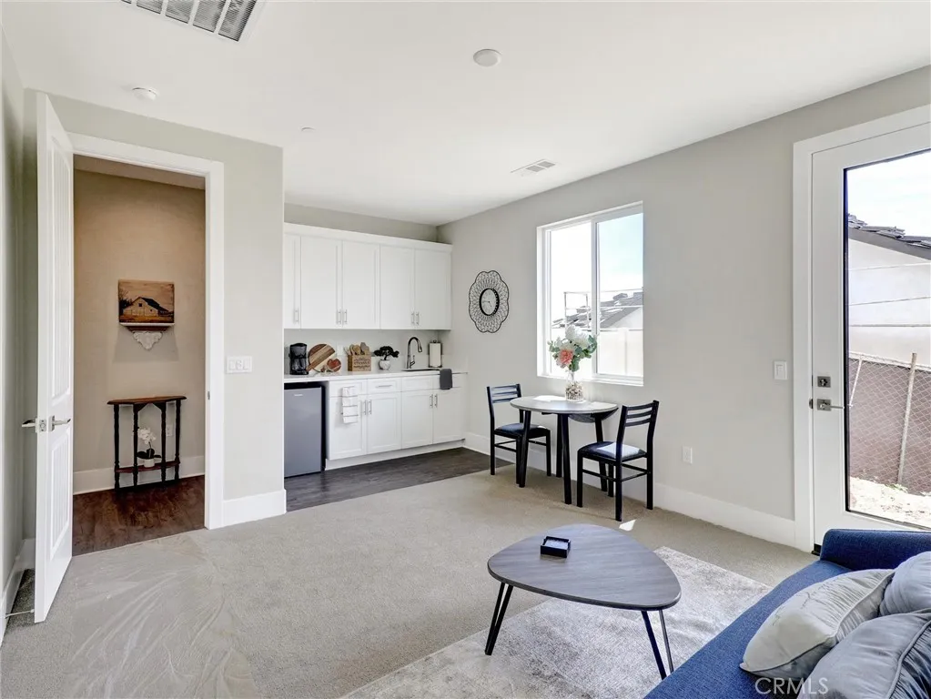 35892 Wildwood Crest Drive, Yucaipa, California 92399 home-pic-7