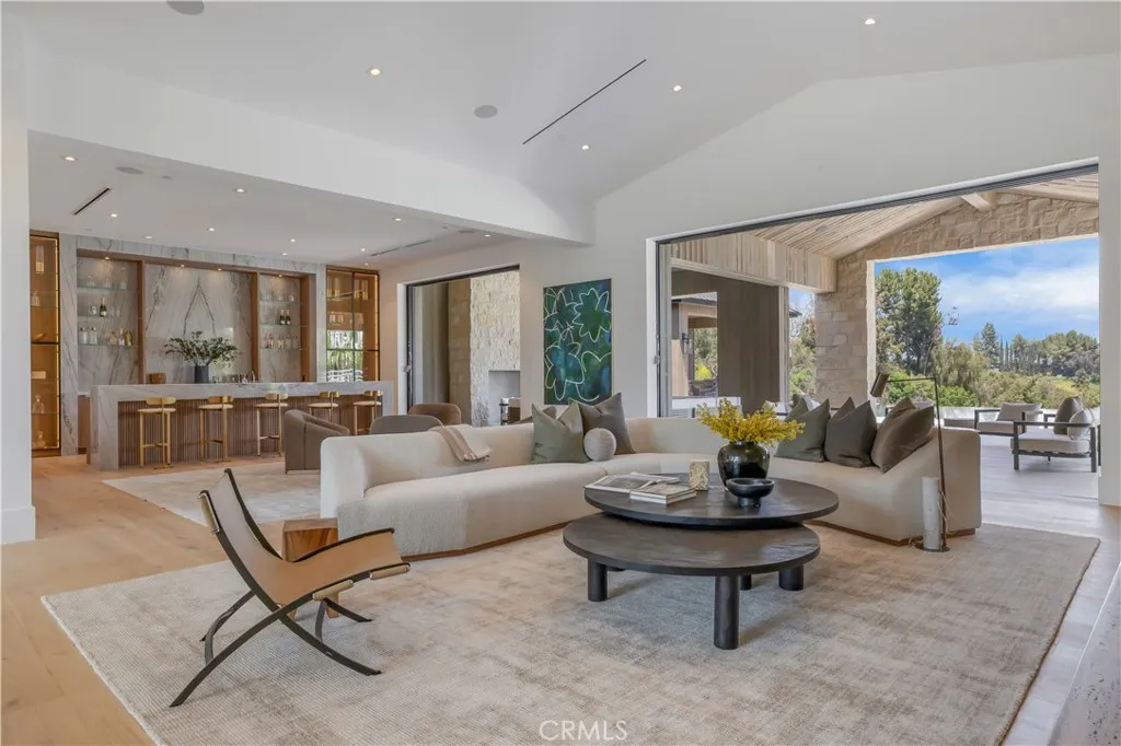 24105 Hidden Ridge Road, Hidden Hills, California 91302 home-pic-6