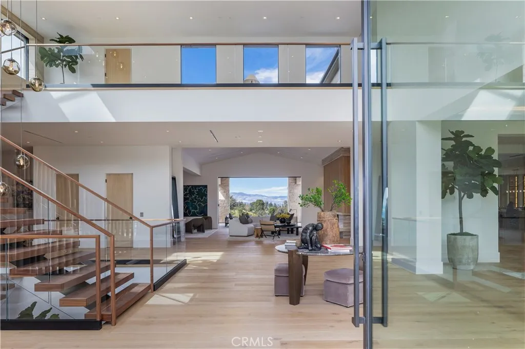 24105 Hidden Ridge Road, Hidden Hills, California 91302 home-pic-3