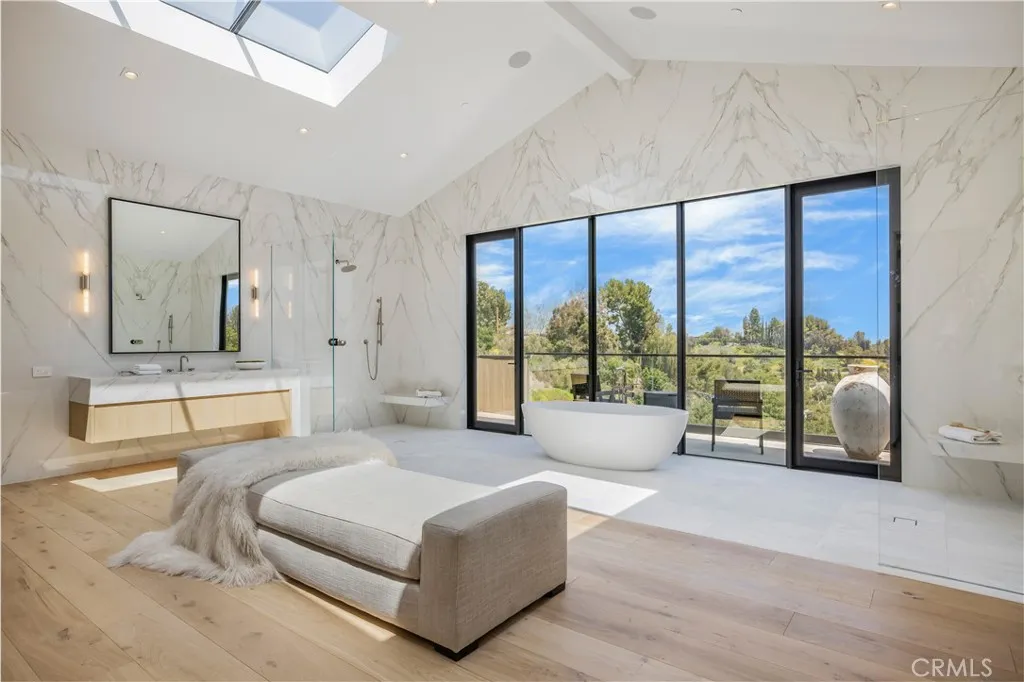 24105 Hidden Ridge Road, Hidden Hills, California 91302 home-pic-20