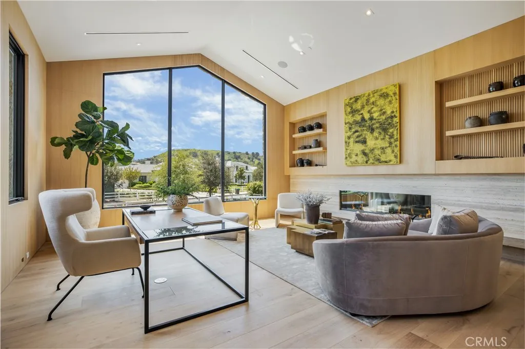 24105 Hidden Ridge Road, Hidden Hills, California 91302 home-pic-15