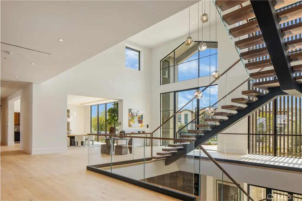 24105 Hidden Ridge Road, Hidden Hills, California 91302 home-pic-4