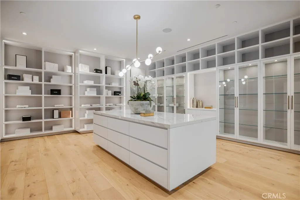 24105 Hidden Ridge Road, Hidden Hills, California 91302 home-pic-23