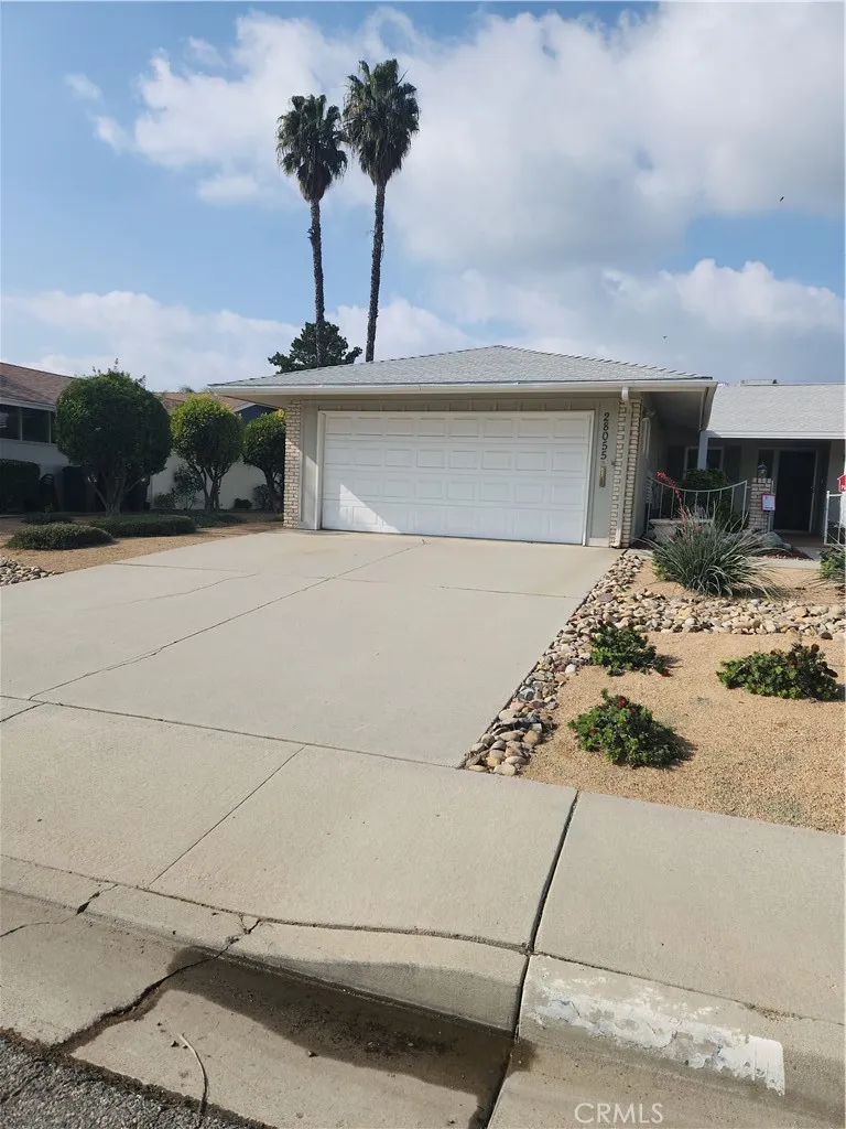 28055 Grosse Point, Menifee, California 92586 home-pic-38