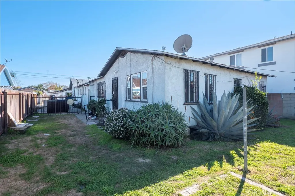 9623 Bandera, Los Angeles, California 90002 home-pic-22