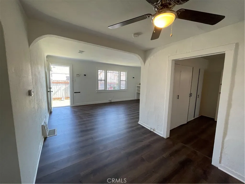 9623 Bandera, Los Angeles, California 90002 home-pic-15