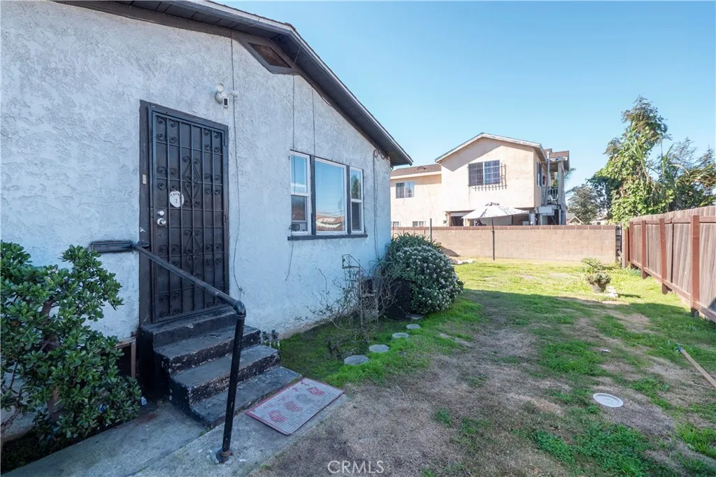 9623 Bandera, Los Angeles, California 90002 home-pic-21