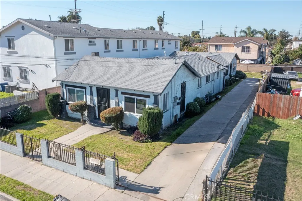9623 Bandera, Los Angeles, California 90002 home-pic-2