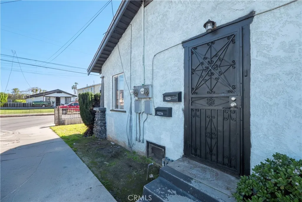 9623 Bandera, Los Angeles, California 90002 home-pic-20
