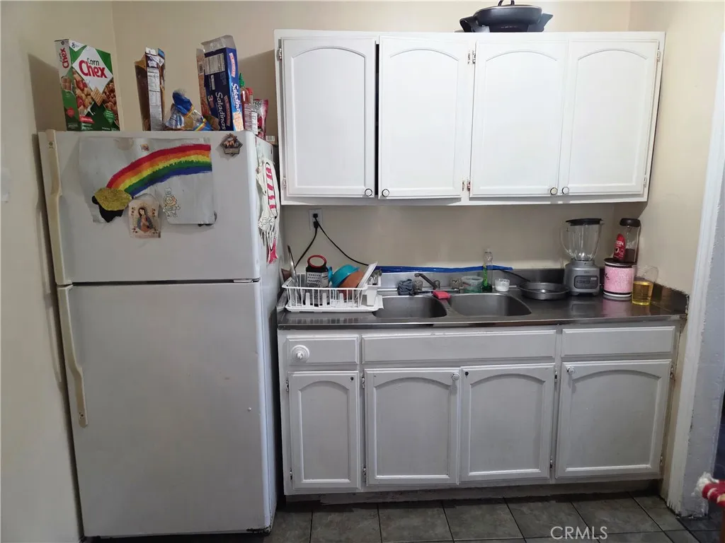 6605 West, Inglewood, California 90302 home-pic-9