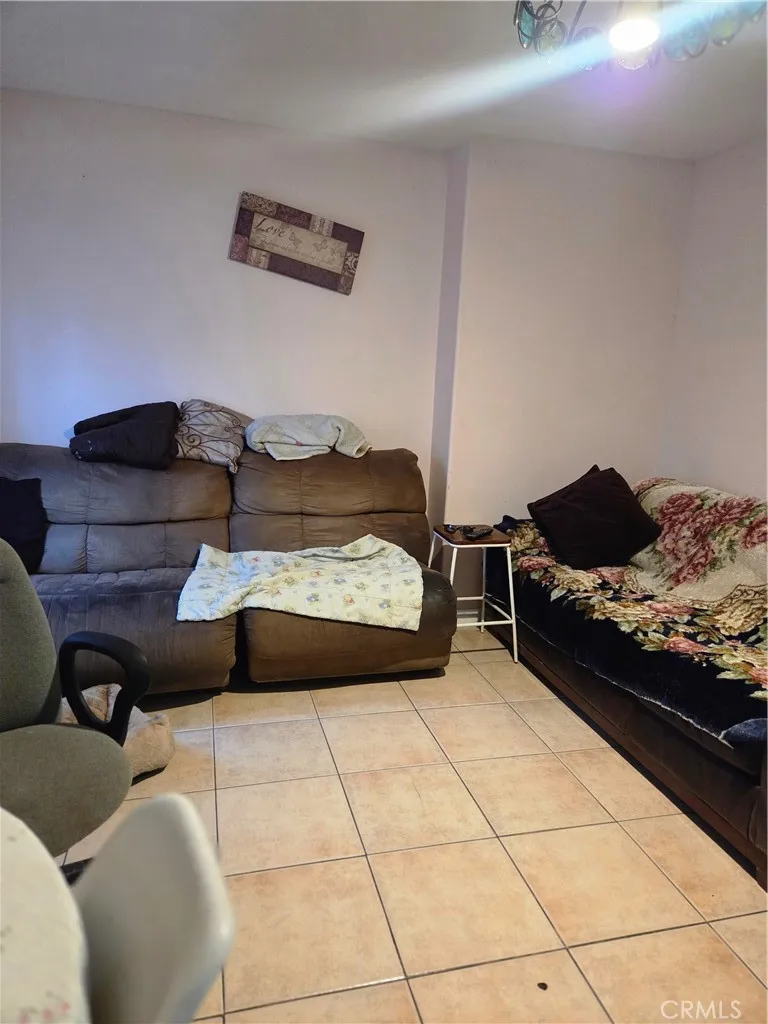 6605 West, Inglewood, California 90302 home-pic-12