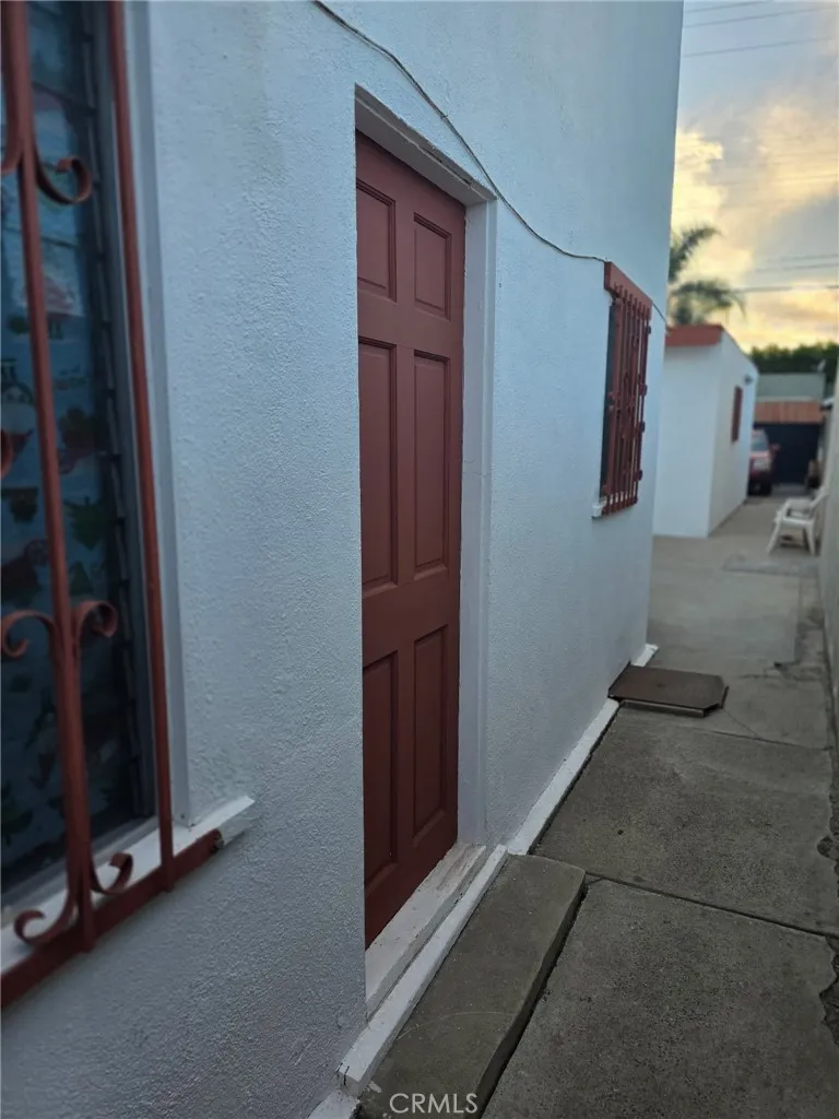 6605 West, Inglewood, California 90302 home-pic-6