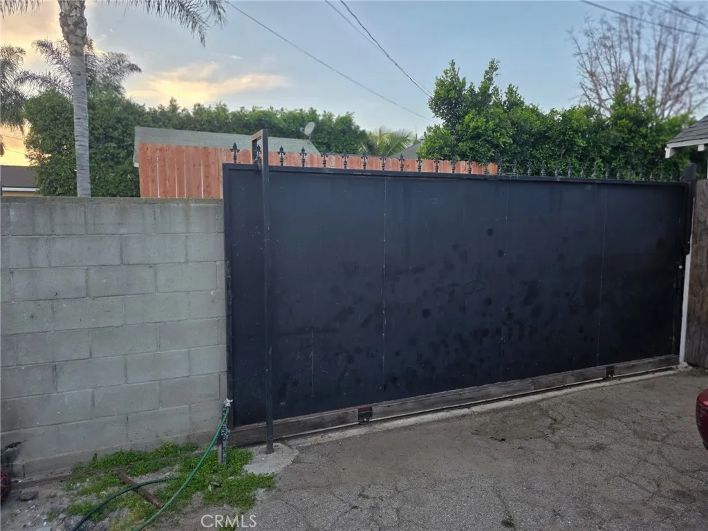 6605 West, Inglewood, California 90302 home-pic-19