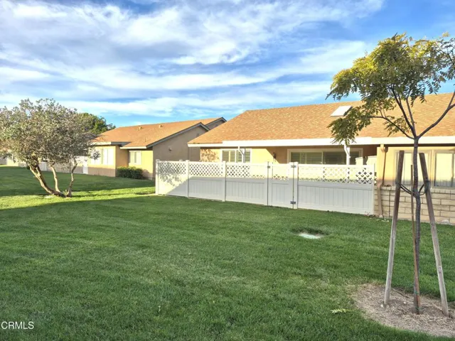33107 Village 33 WeSellLeisureVillage (1