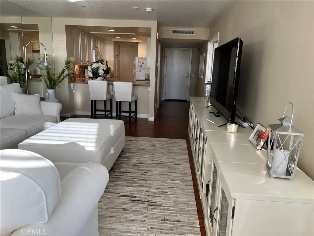 280 Cagney Lane 115, Newport Beach, California 92663 home-pic-7