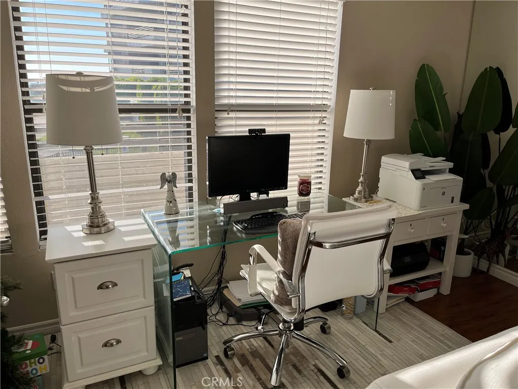 280 Cagney Lane 115, Newport Beach, California 92663 home-pic-12