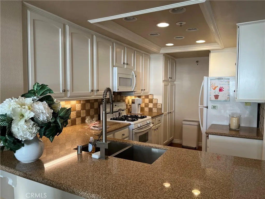 280 Cagney Lane 115, Newport Beach, California 92663 home-pic-15