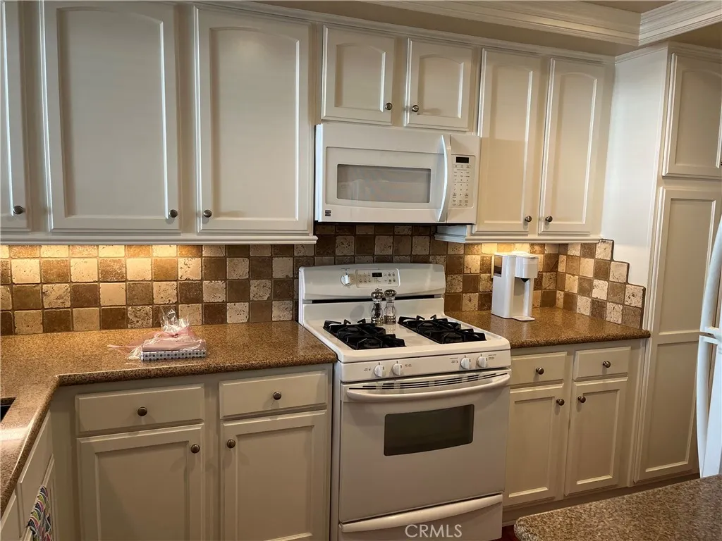 280 Cagney Lane 115, Newport Beach, California 92663 home-pic-13